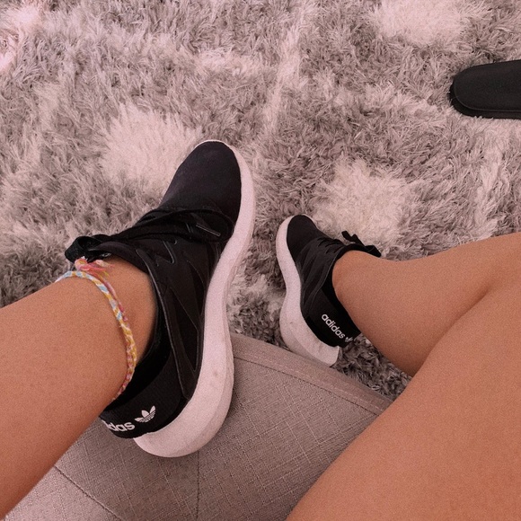 adidas Shoes - Adidas tubular